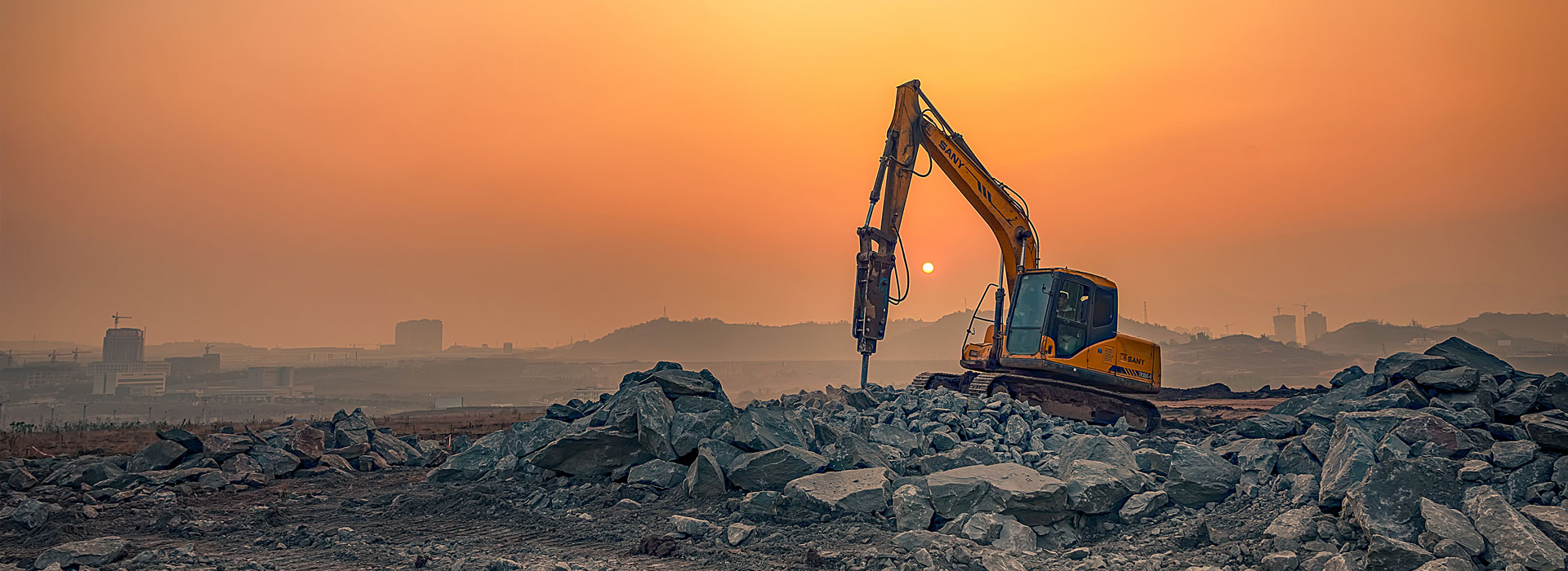 <p>ZHONGXING</p><span>棗莊礦業集團中興建安工程有限公司</span>